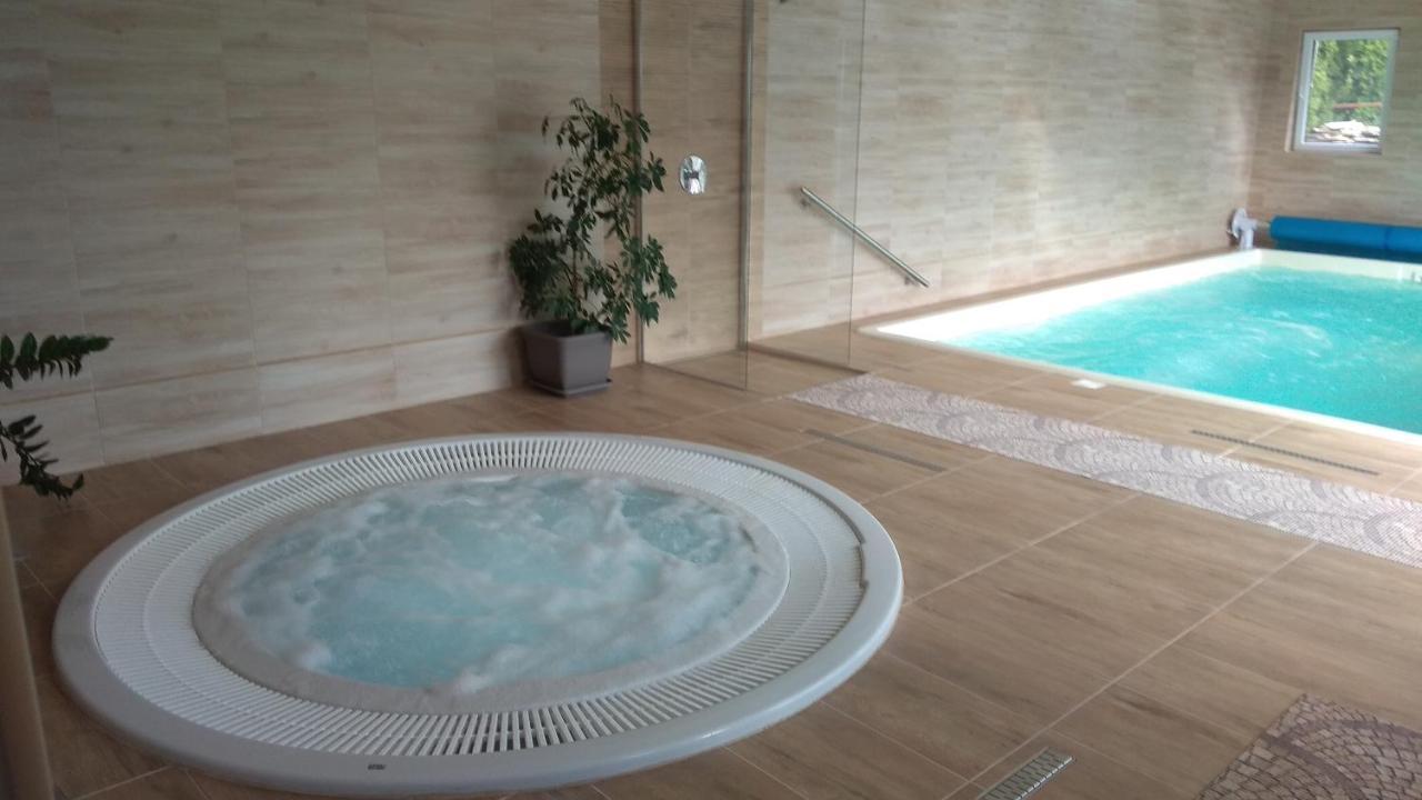 Nadas Pihenopark Tiszafüred 外观 照片