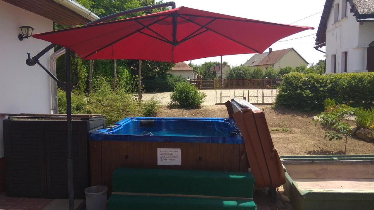Nadas Pihenopark Tiszafüred 外观 照片